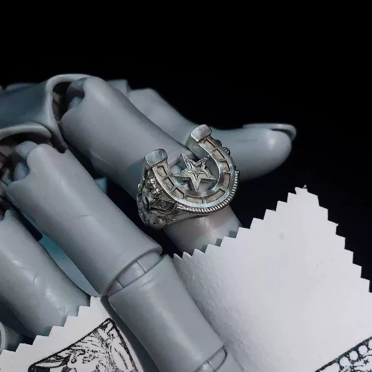 Gyro & Johnny Inspired Adjustable Horseshoe Ring – JoJo Steel Ball Run Ring