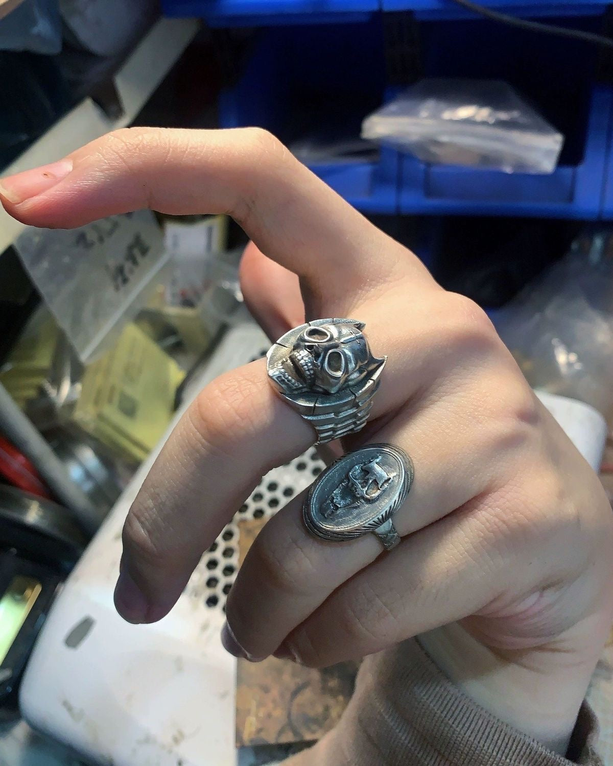 Killer Queen Inspired Ring – JoJo Diamond Is Unbreakable Stand Jewelry